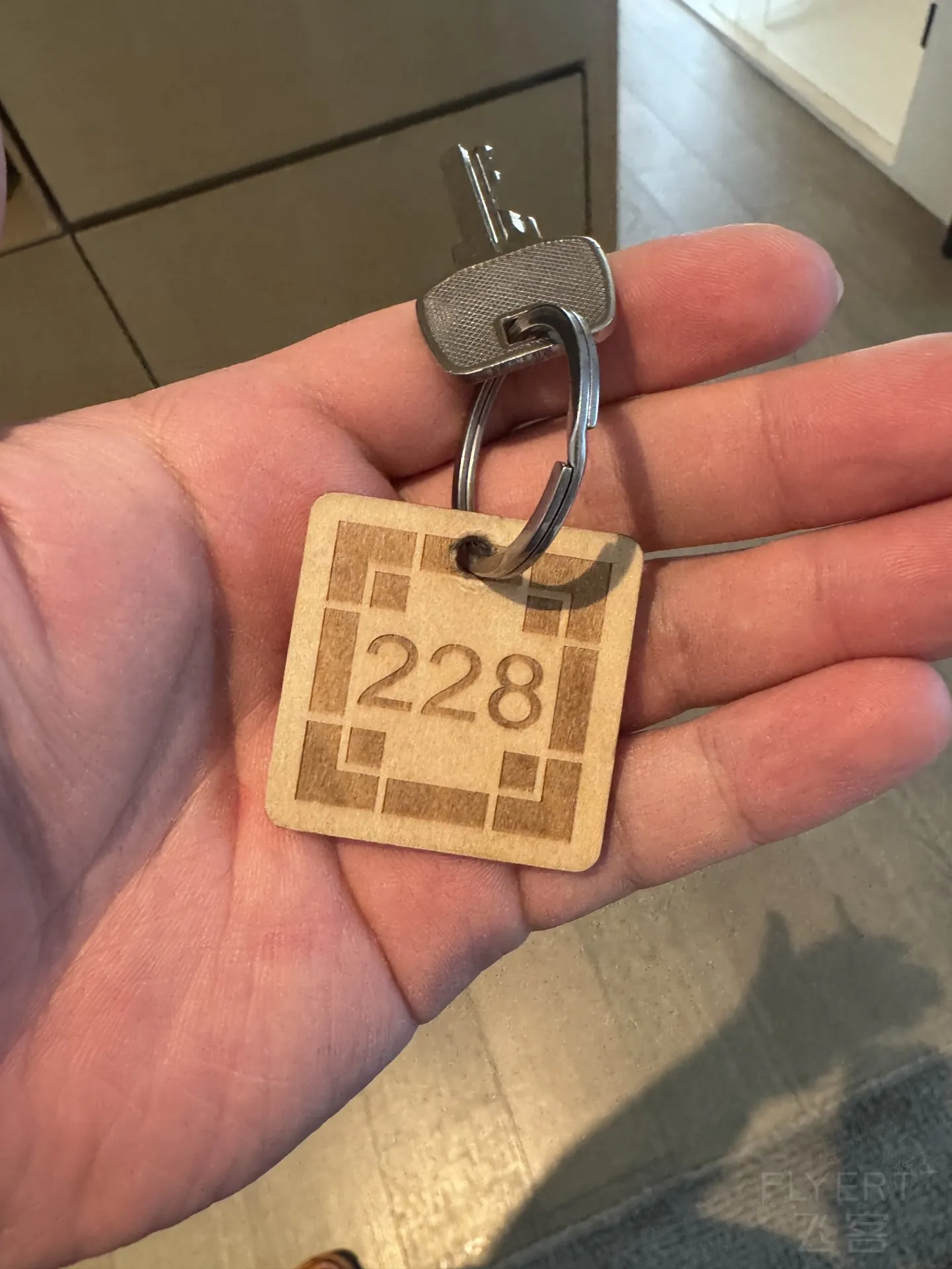 224308TZRZKFFSIROYUAXH.jpg