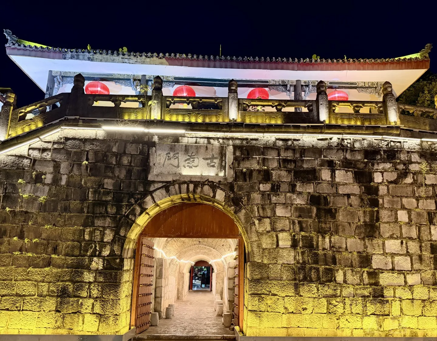 161621ATCEJWDYXHZBZSBQ.jpg