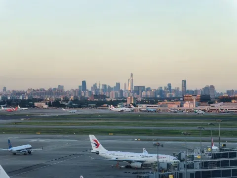 ���͹��ı��ػ����Ƶ꣬�����߿��������������Ϻ��к����þƵ�������������󴲷�����
