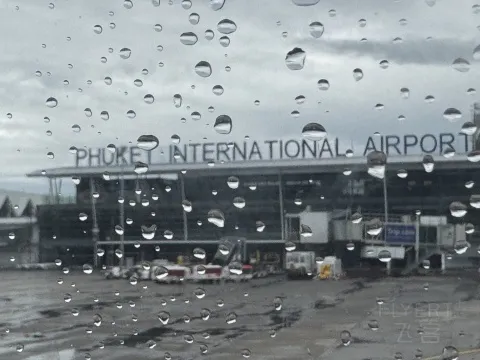 �����̩խ����²�CX770 �ռ���-���/ HKT-HKG