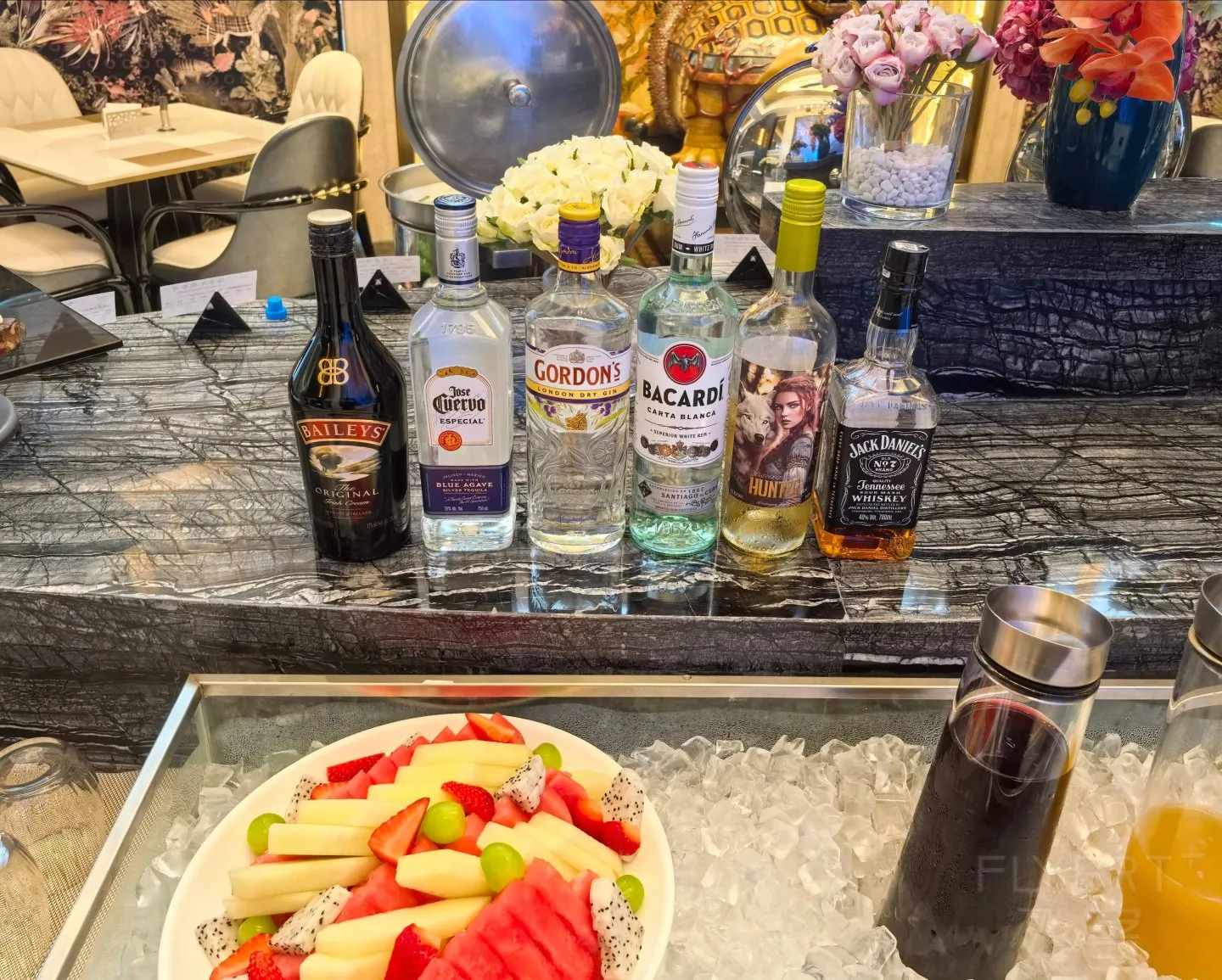 18100182tWSayJZAx7DAhN.jpg