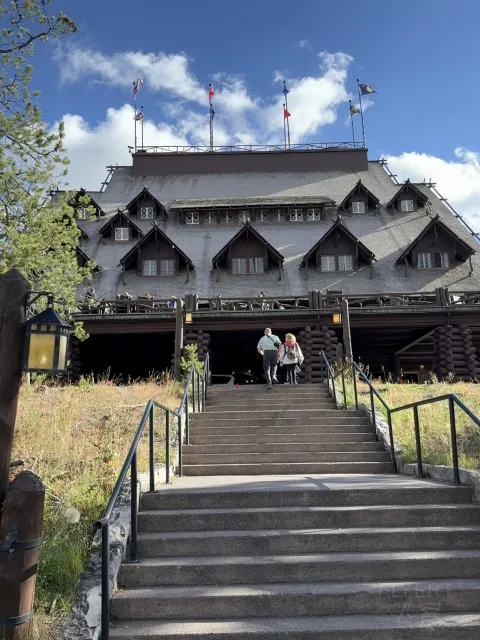 US��Old faithful inn dining room ����ʵ�ùݲ���