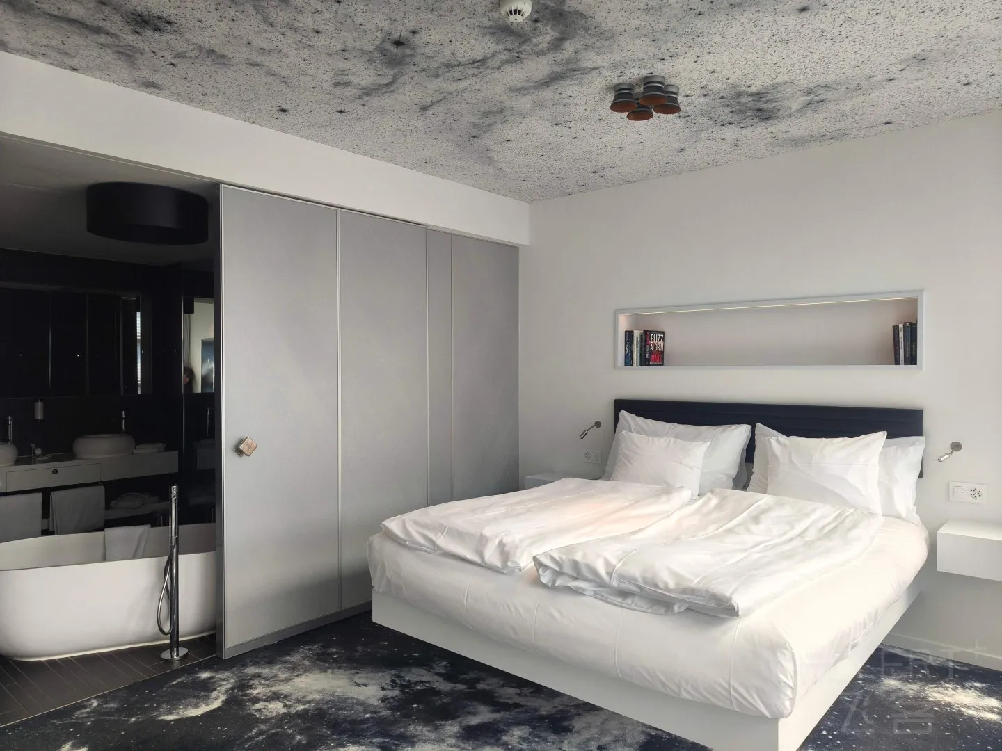 084621gFPNf8nHLE2HEAs6.jpg