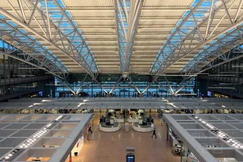 �¹�🇩🇪��������Airport Lounge����