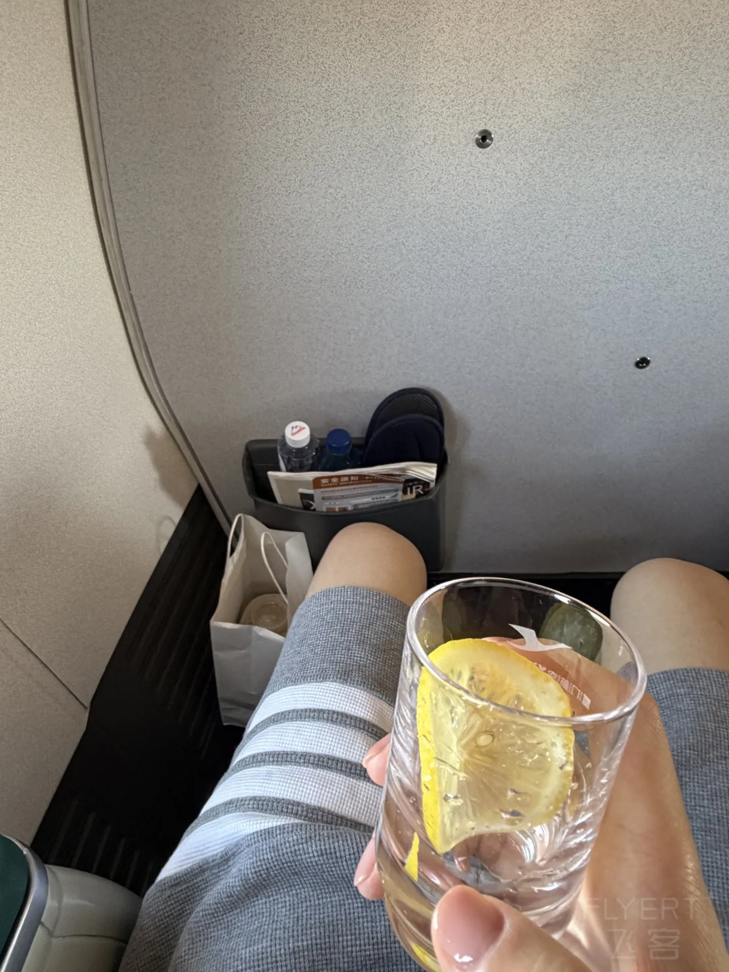 180242QUEGPTZQRJHUZBBD.jpg
