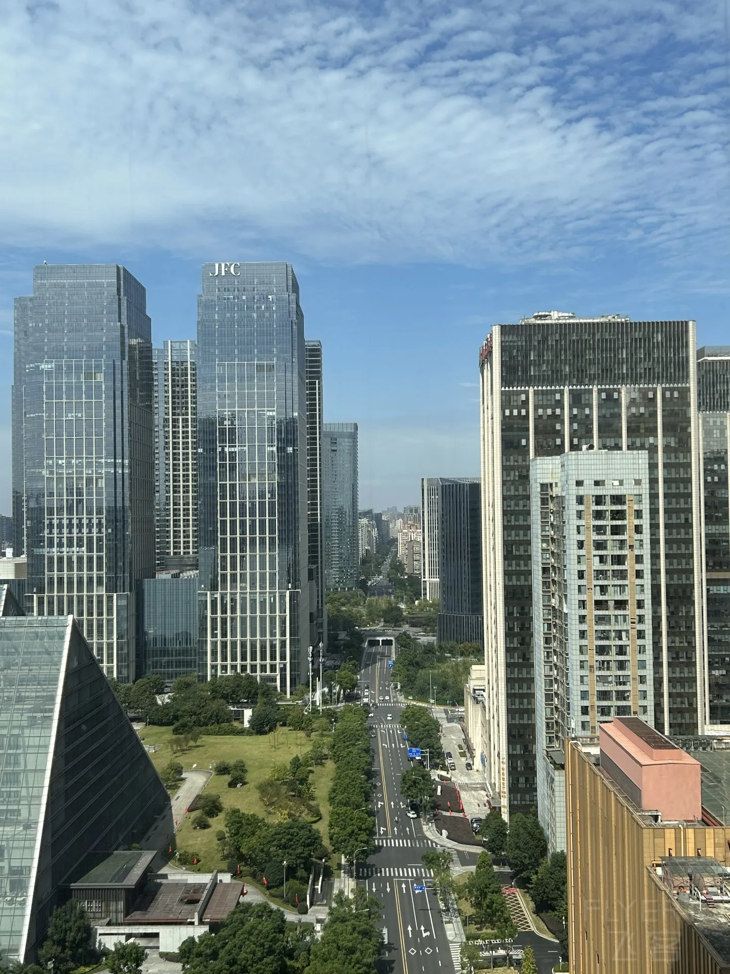 210700CEGSCXBVLQRVABEZ.jpg