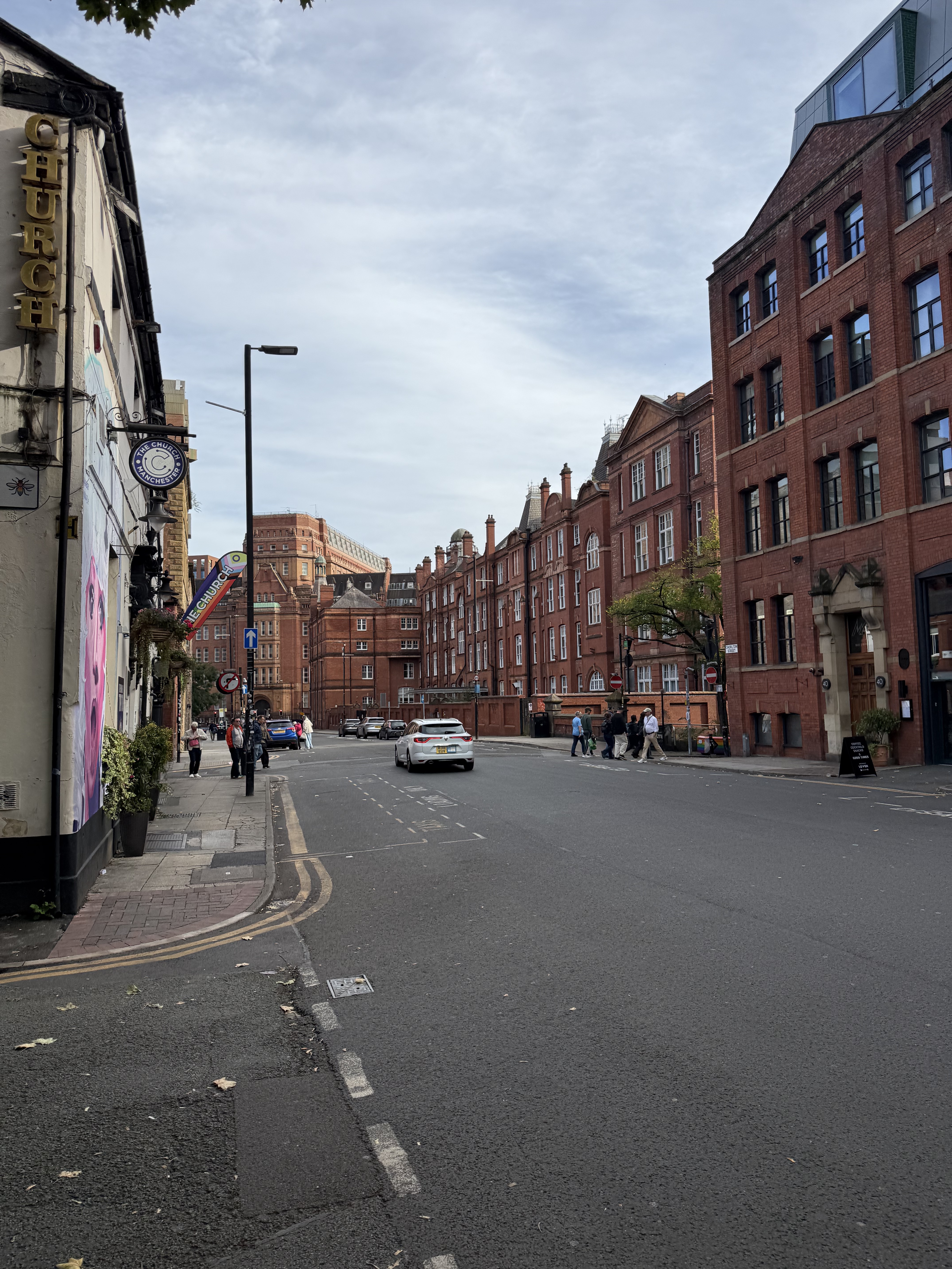 ����˹��Piccadilly����������׷�����