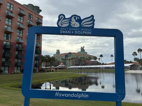 ���ص�ʿ�����纣��ȼپƵ�Walt Disney World Dolphin Resort